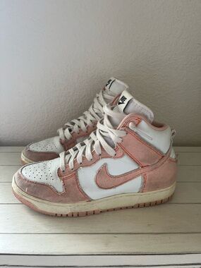 Nike Women’s Dunk High 1985 Arctic Orange White Sneakers Tennis Shoes 7.5
